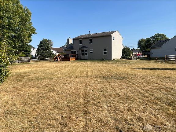 5th image of 421 John St