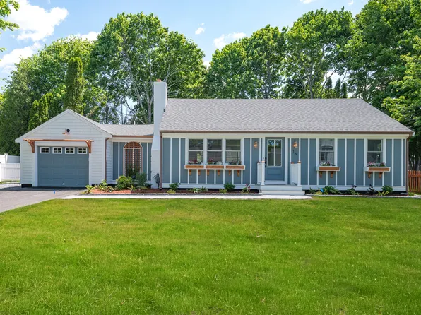 16 Carolyn Lane, East Falmouth, MA 02536