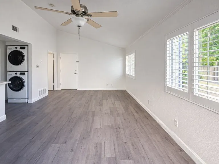 26212 La Real #D — Photo 6