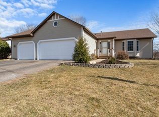 7607 Jensen Ave S, Cottage Grove, MN 55016