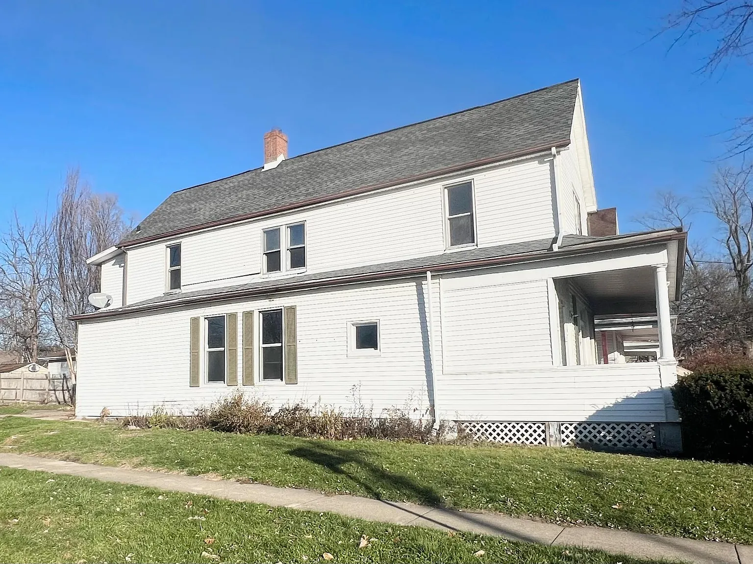 5 bed, 1800 sqft, $1,750 — Photo 2