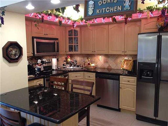 3rd image of 2655 Collins Ave APT 1610