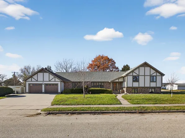 75 Wilson St, Lewiston, MN 55952