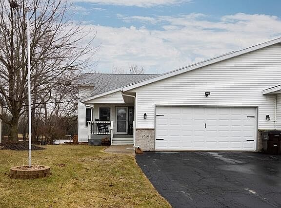 2nd image of 1626 Stacy LANE