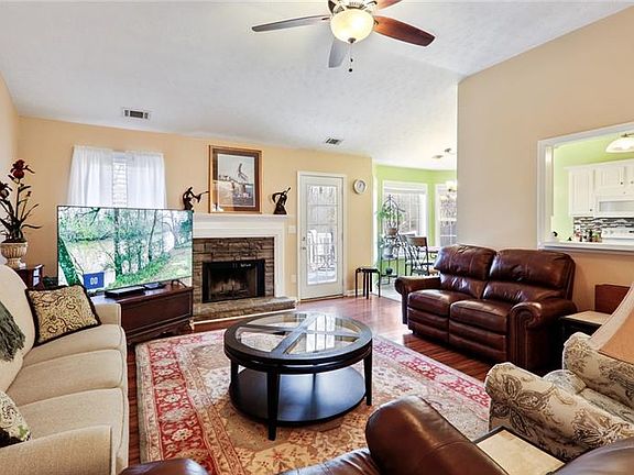 3rd image of 6360 Wilmington Way