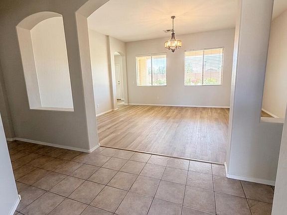 4th image of 2395 S WHETSTONE Place