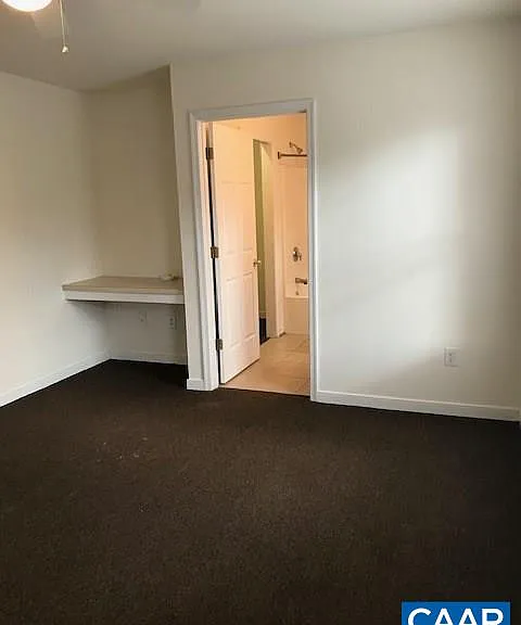 109 Chelsea Dr — Photo 7