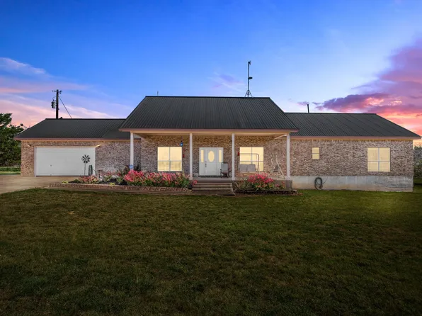 2110 County Road 285, Liberty Hill, TX 78642