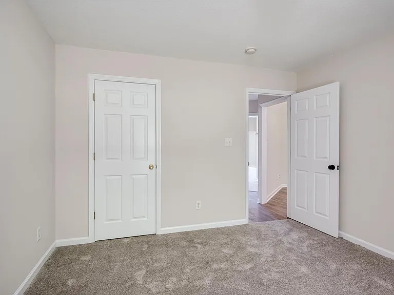 4557 Country Glen Cir — Photo 27