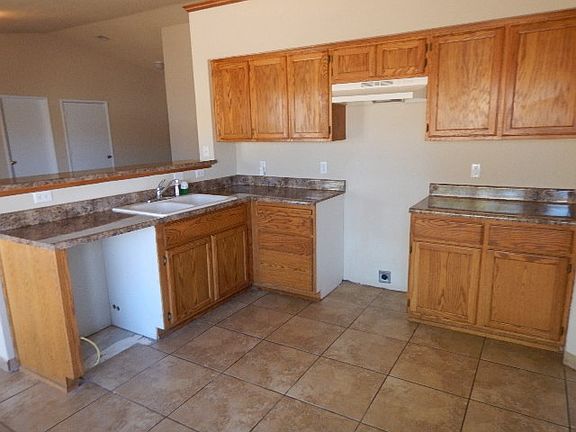 3rd image of 6216 E 43rd Ln