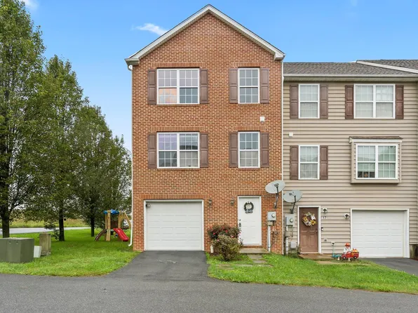 15 Pulpit Ln, Martinsburg, WV 25403