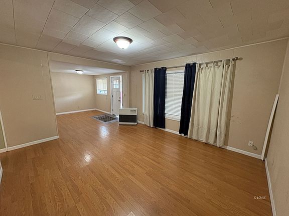 3rd image of 1019 Linda Ln