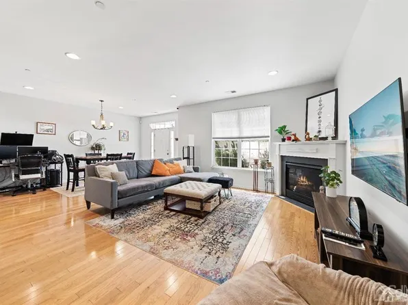 15 Liberty Way, South Bound Brook, NJ 08880