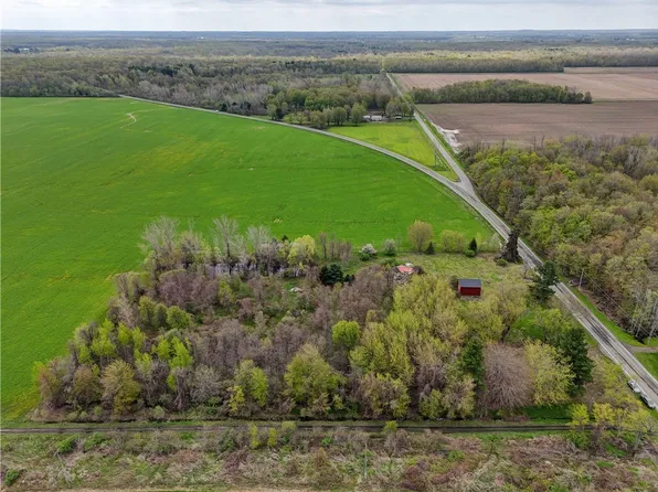 15541 Roosevelt Hwy, Kent, NY 14477