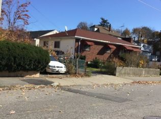 738 Metropolitan Ave, Hyde Park, MA 02136