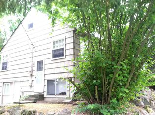 6568 32nd Ave NE, Seattle, WA 98115