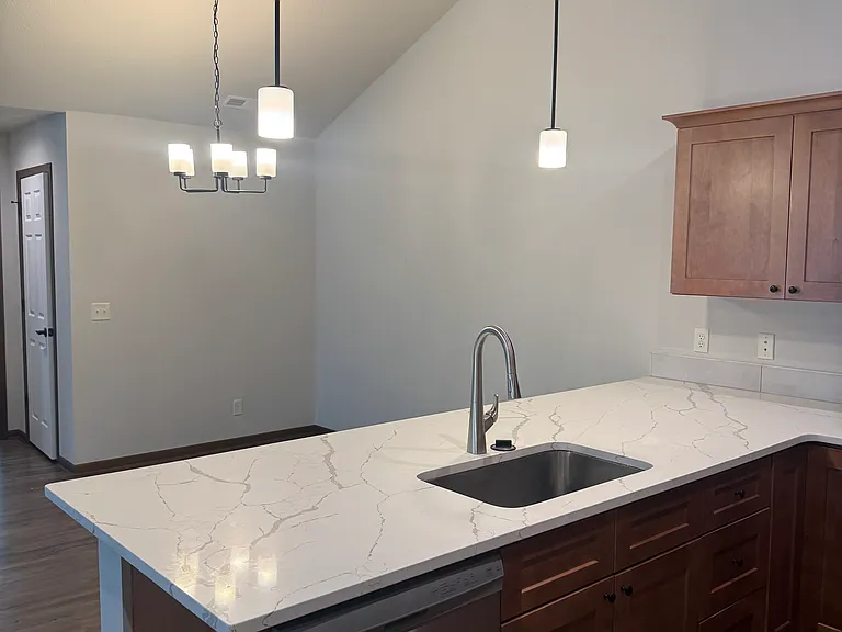 6349 S 7th Pl — Photo 5