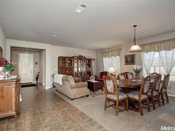 3rd image of 1165 Horton Ln