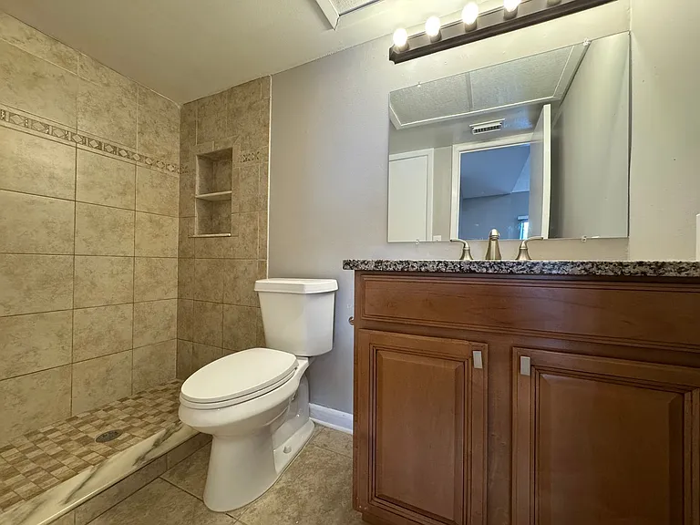 390 Lake Placid Ct #303 — Photo 37