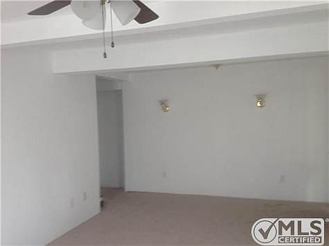 4th image of 714 D Ave