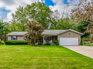 3413 Glenbrook Dr, Barberton, OH