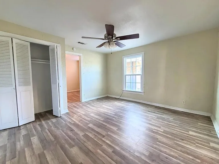 4504 Stonewall St — Photo 5