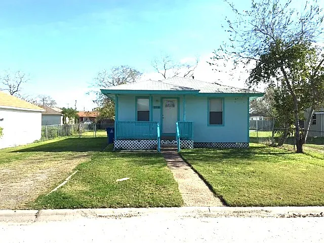 2518 Avenue D — Photo 1