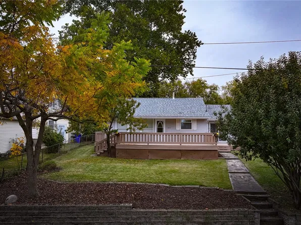 4014 E Park Ln, Decatur, IL 62521