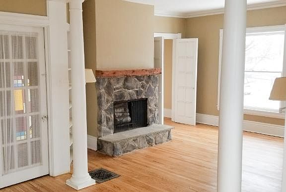 2nd image of 125 Durston Ave
