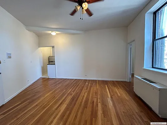 Rented by Immac Realty | media 7