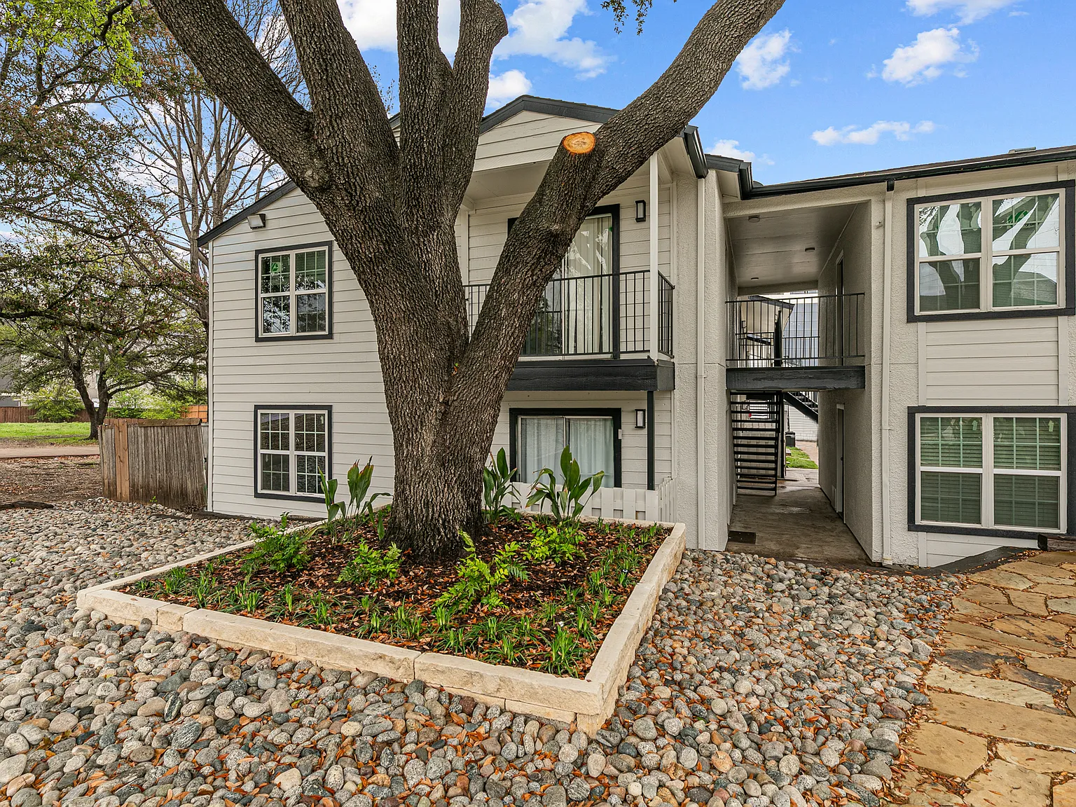 Winding Way Apartments — Photo 4