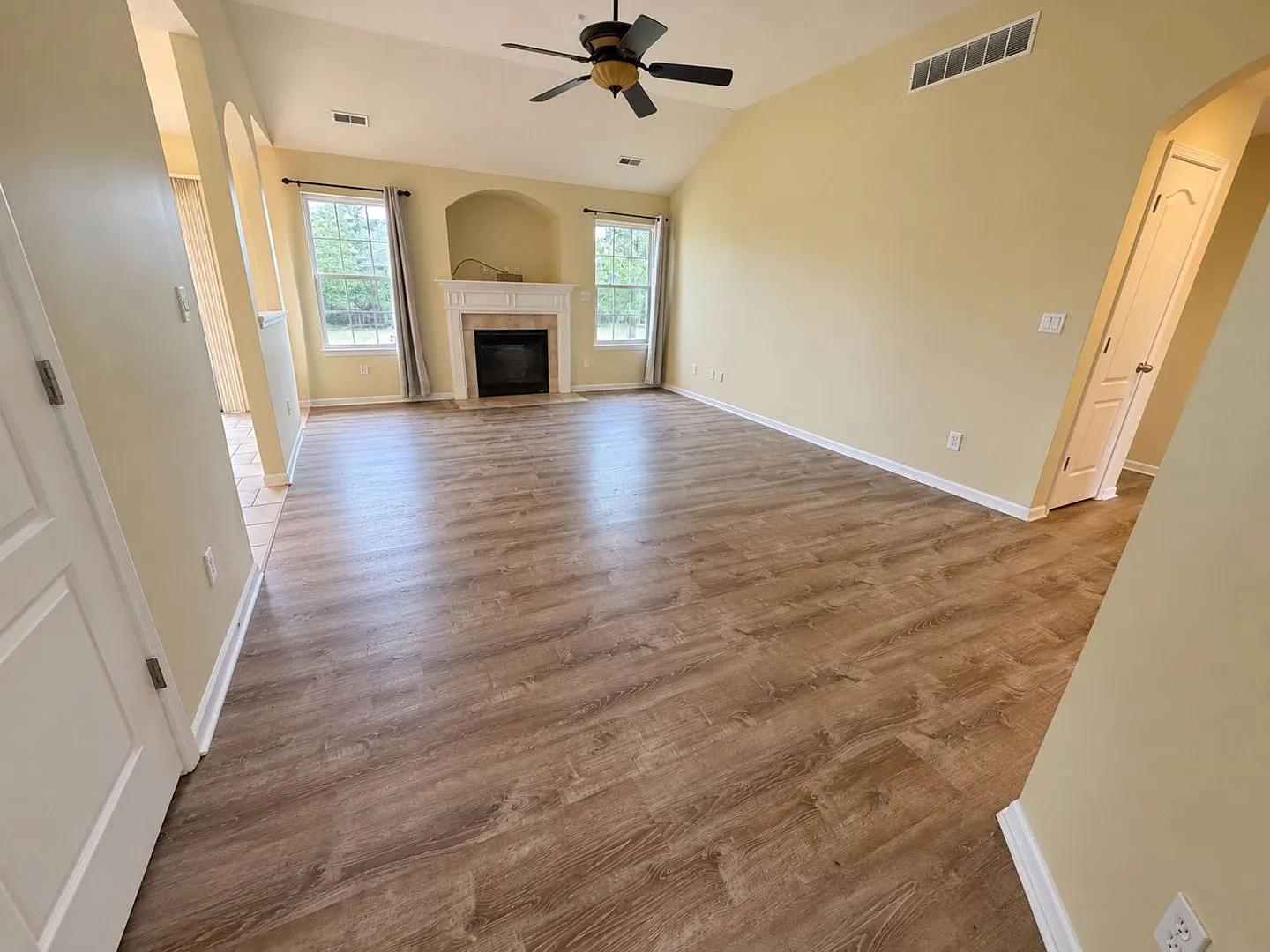 4203 Spring Cress Dr — Photo 2