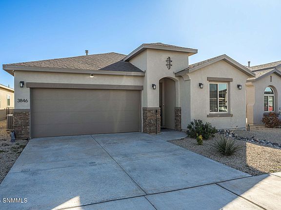 3rd image of 3846 Santa Alexandra Rd