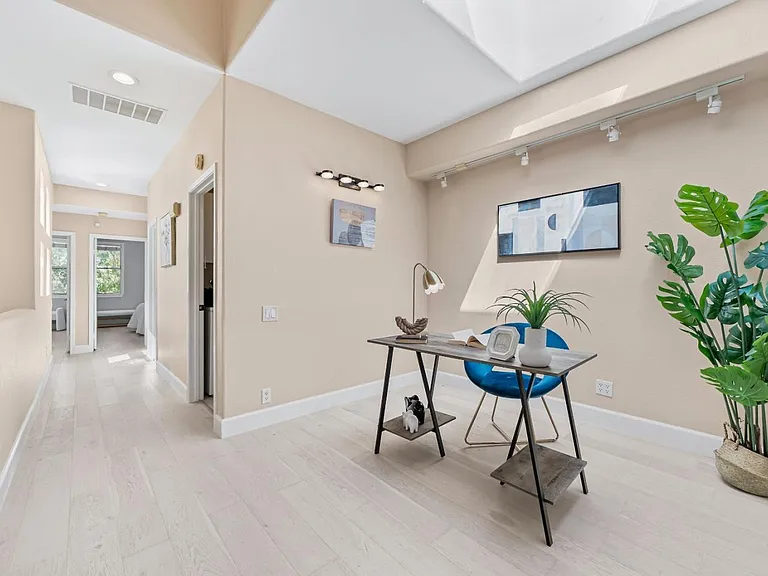 856 Lakeshore Dr — Photo 21