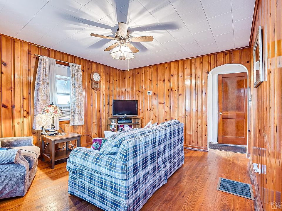 12 Thomas Pl, Parlin, NJ 08859 Zillow