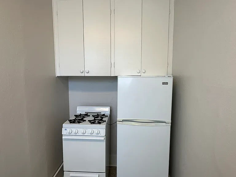 Corbett House Apartments — Photo 2