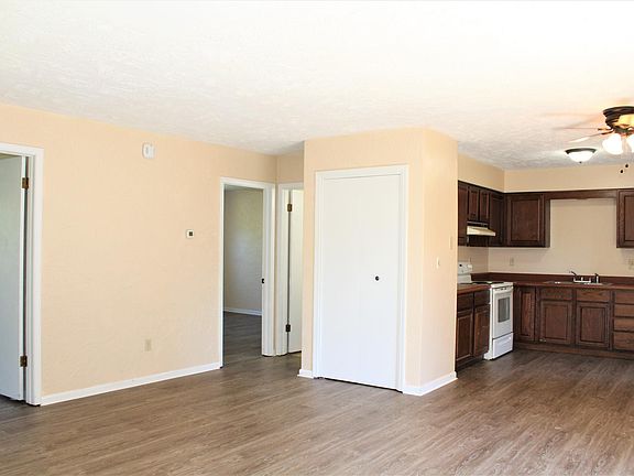 5th image of 6067 W D Ave APT A