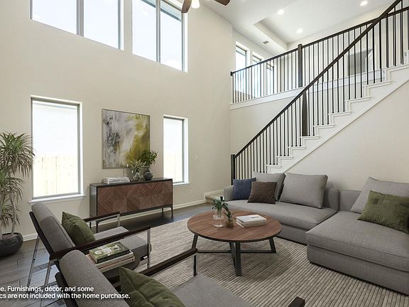 3rd image of 105 Blue Summit Bnd
