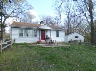 700 Algonquin Rd, Fox River Grove, IL 60021