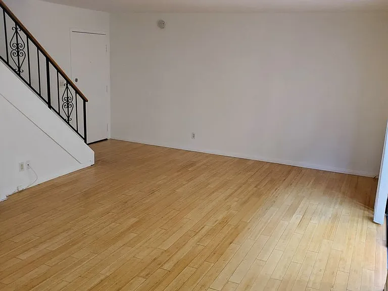 4031 McLaughlin Ave — Photo 13