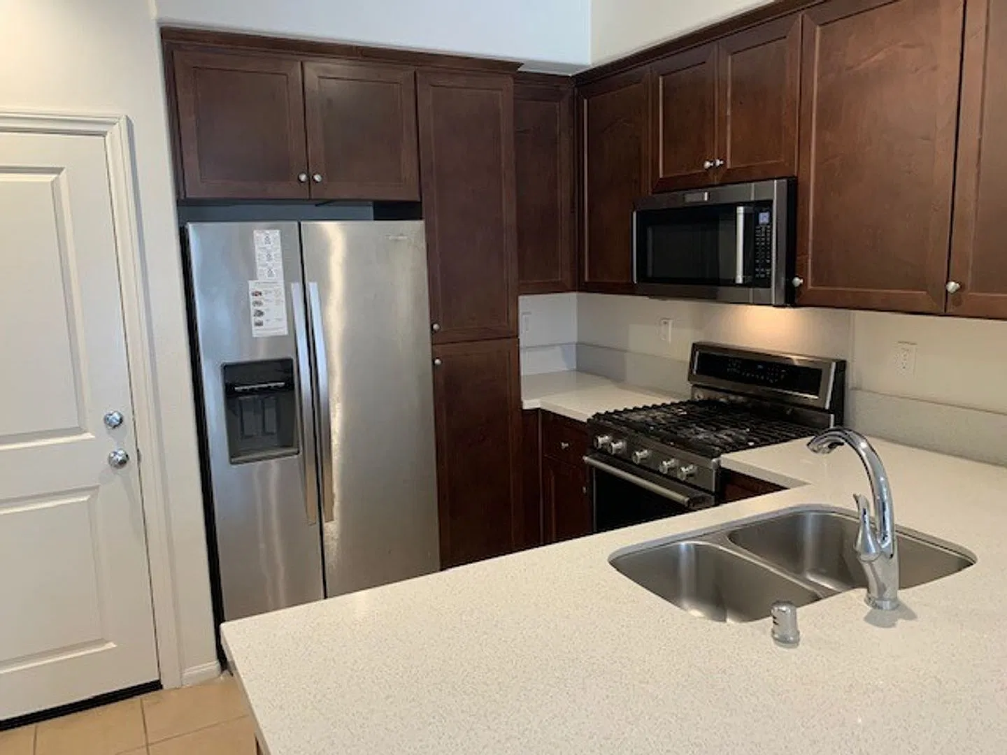 Goleta townhome — Photo 2