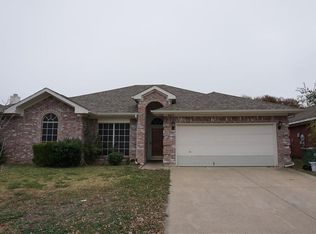 3423 Mayflower Ct, Arlington, TX 76014