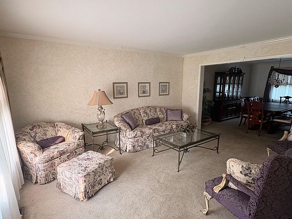 2nd image of 2195 Martin Dr