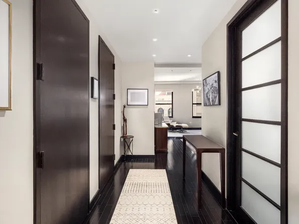 20 Pine Street image 3 of 14