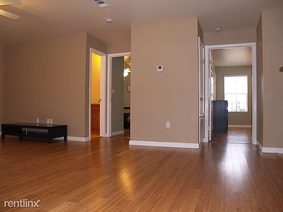 WaverlyLivingRoom4