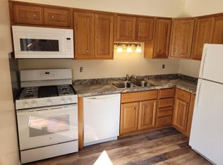 7600 Whitcomb St, Merrillville, IN 46410