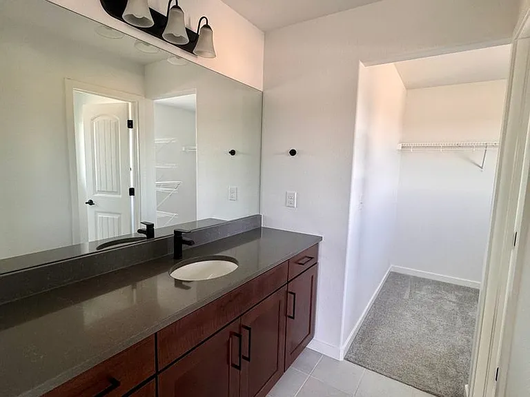 8275 Nat Love Dr — Photo 46