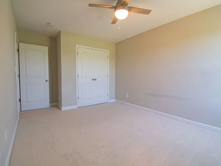 2220 Oldenburg Ln — Photo 28