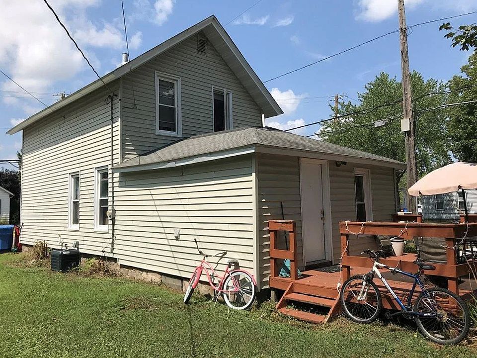 2nd image of 502 Grand St