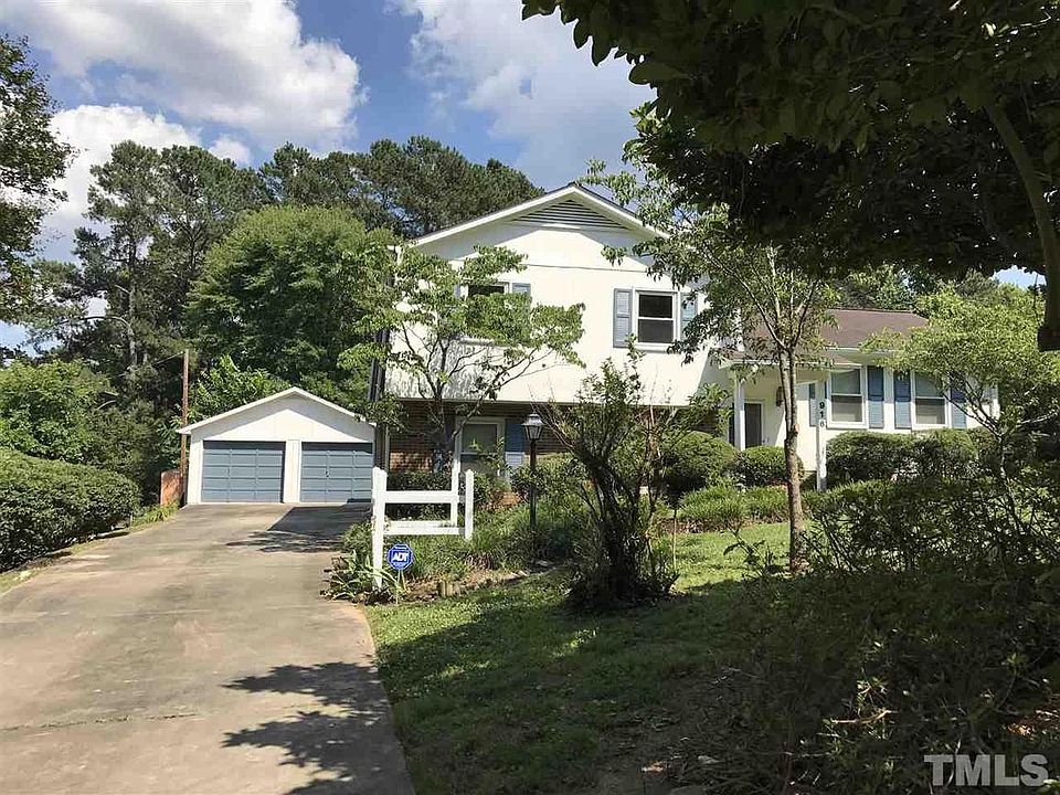 1st image of 916 Clarion Dr